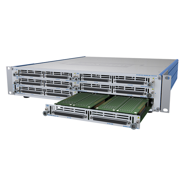 Aluminium profiles bring unique advantages to chassis design. Their lightweight nature significantly reduces the system’s overall mass without sacrificing structural integrity. In addition, extruded aluminium provides excellent thermal conductivity, making it ideal for fanless or passively cooled applications. The profiles can be precisely machined and assembled into modular frameworks, allowing engineers to create, customize, and expand enclosures according to evolving system requirements.