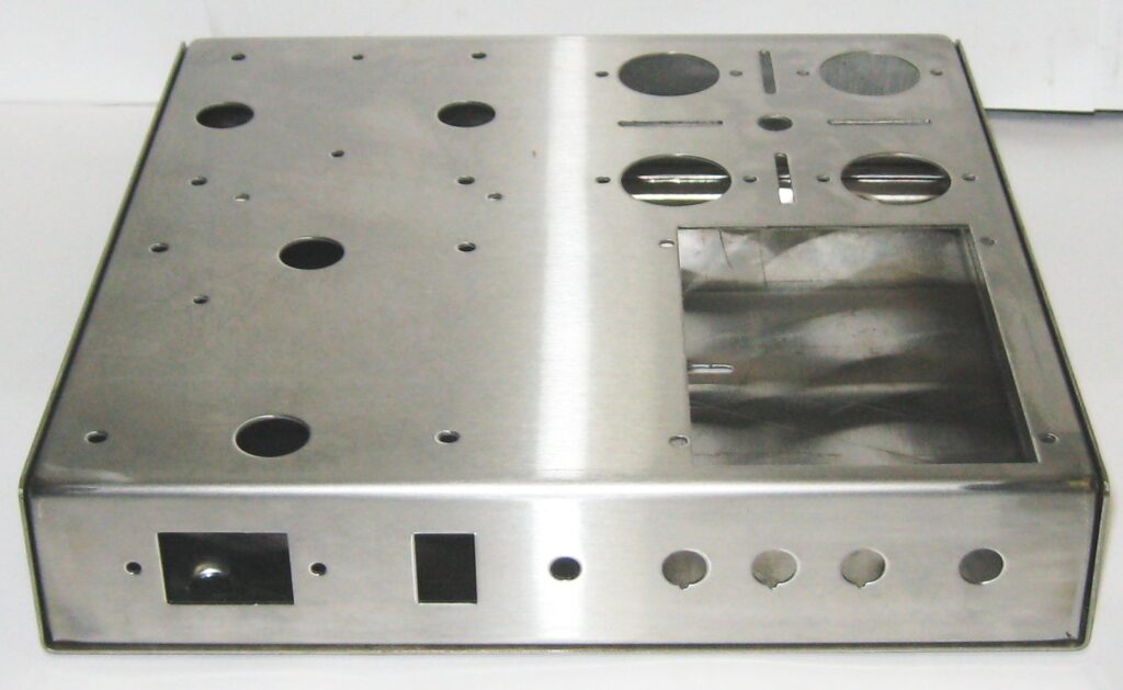 In today’s high-performance industrial and defense environments, equipment enclosures must do more than simply house electronics—they must endure harsh conditions, support complex systems, and maintain operational efficiency. One solution rising to this challenge is the tailored UL certified stainless steel ergonomic cabinet design and fabrication, a purpose-built solution engineered to accommodate the evolving demands of edge computing systems, particularly in fields like drone detection and jamming.