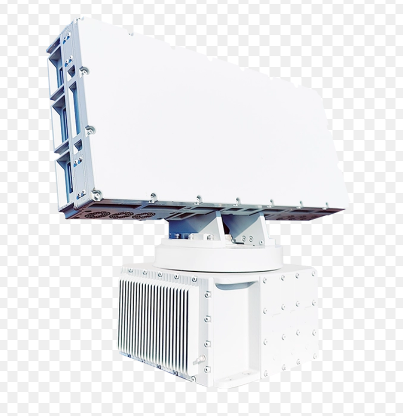 La fabrication sur mesure des boîtiers d'unités de détection radar, indispensable aux systèmes modernes de défense anti-drones, exige une combinaison d'ingénierie de conception avancée, de science des matériaux et de robustesse environnementale. Ces boîtiers doivent être personnalisés et conçus pour assurer la dissipation thermique, la résistance aux vibrations et à la corrosion, tout en garantissant une stabilité à long terme dans des conditions difficiles et imprévisibles. Avec le déploiement croissant des radars anti-drones sur les stations de surveillance frontalières, les tours de haute altitude, les plateformes maritimes, les systèmes de véhicules mobiles et les bases tactiques isolées, les exigences en matière de boîtiers de protection résistants aux intempéries, aux chocs et durables n'ont jamais été aussi élevées. Un boîtier de détection radar haute performance doit être fabriqué avec une grande rigidité mécanique et une disposition interne optimisée afin de protéger les composants électroniques sensibles des interférences électromagnétiques (EMI/RFI). C'est pourquoi le blindage EMI/RFI, la protection contre l'eau et la poussière (indice IP) et la gestion thermique doivent être intégrés dès les premières étapes de la conception. Le boîtier doit résister aux vibrations continues dues au vent, aux mouvements du véhicule ou à la rotation des systèmes radar, ce qui nécessite une structure robuste et résistante. Dans le même temps, la surface reçoit souvent un revêtement anticorrosion spécialisé, permettant au boîtier de fonctionner de manière fiable dans des environnements côtiers, humides ou désertiques.